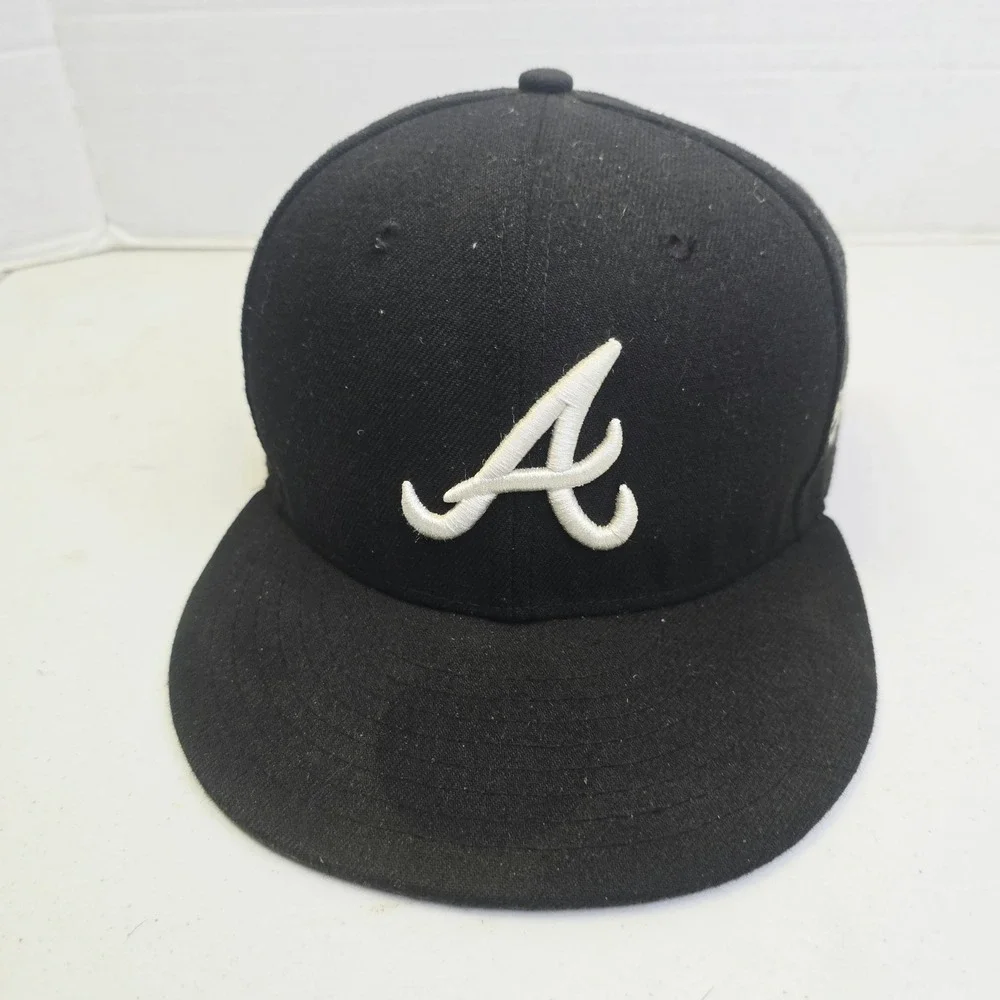 New Era Men's Atlanta Braves 59FIFTY Fitted Hat 7 3/8 Black White Logo Cap U3